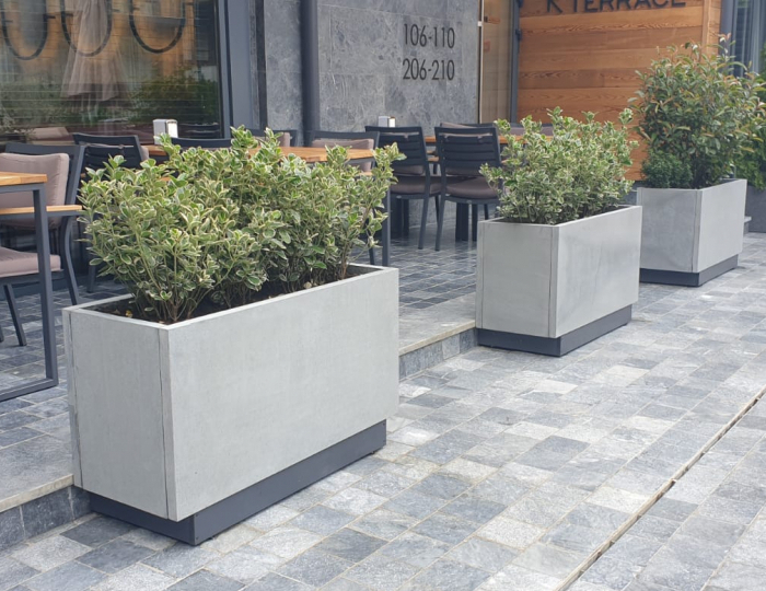 Вазоны из бетона: плюсы и минусы