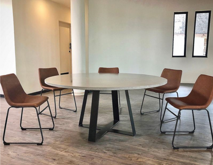 Стол «Луна»