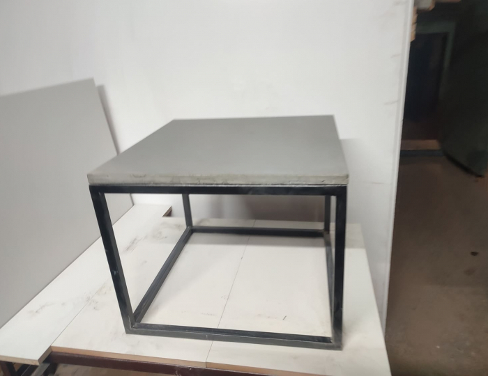 Журнальный столик «Кубик» - Изделия из бетона под ключ - «DeConcrete»